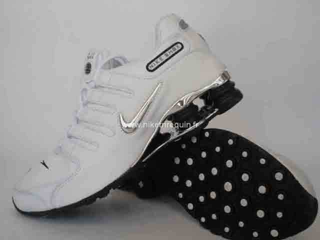 Arrial Nouvelle Nike Shox Nz Chaussure D Argent